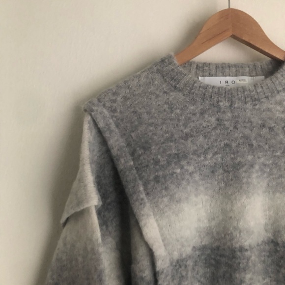 IRO Wool Alpaca Blend Valya Oversized Gray Ombre Pronounced Shoulder Sweater - Picture 5 of 10